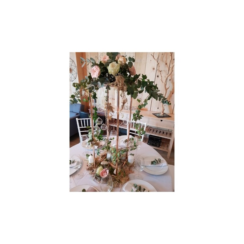 Colonne en métal doré