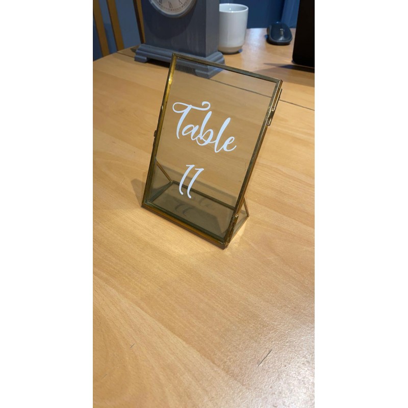 Cadre doré numéro table