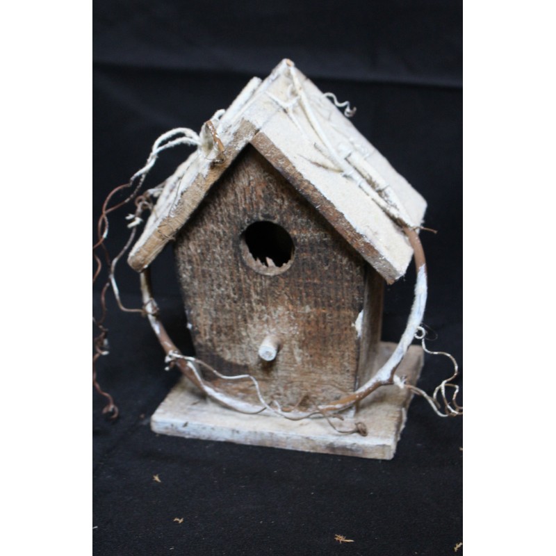 Petite maisonnette en bois