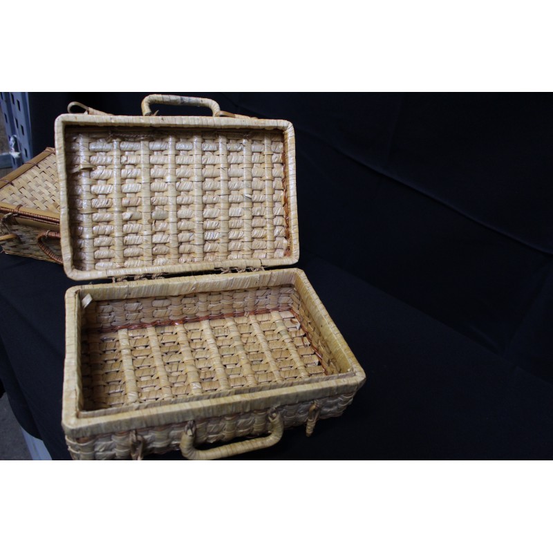 Petites valises osier