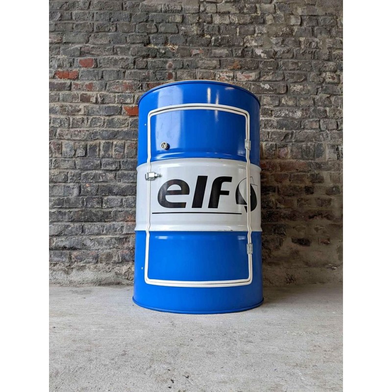 Baril mange debout elf