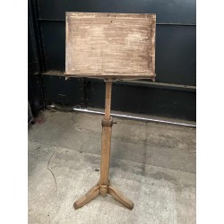 Pupitre ancien en bois – Style vintage et authentique