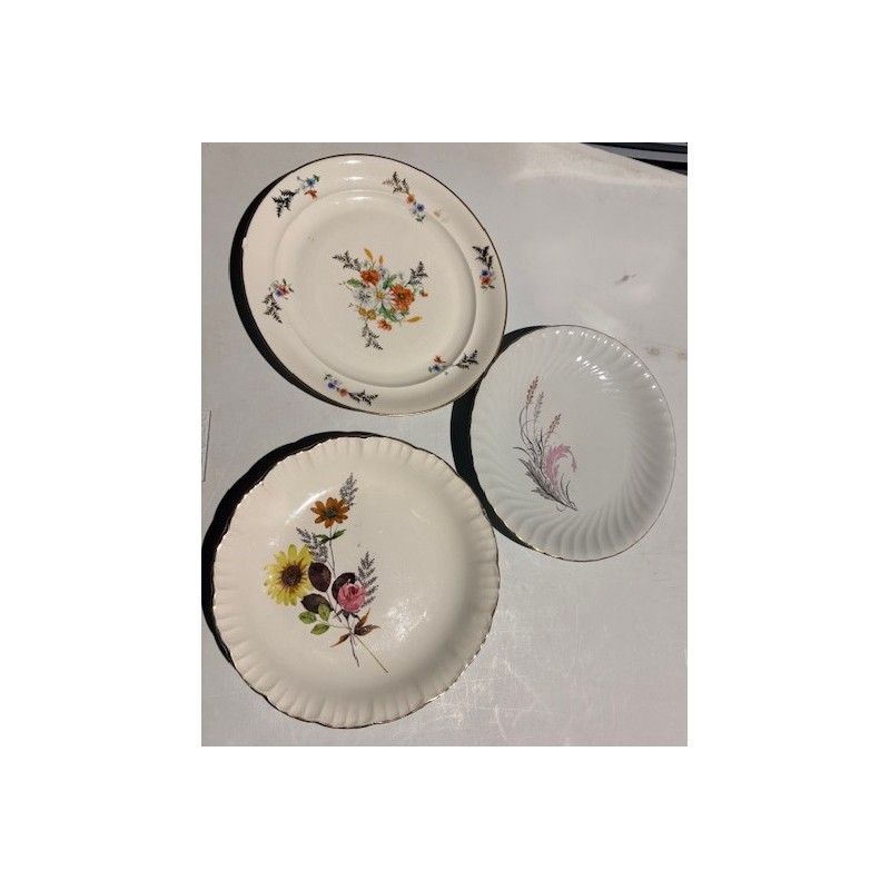 Assiette vintage – Lot de 3 fleurie