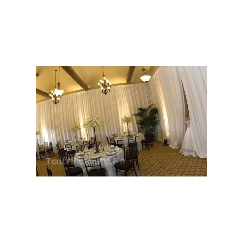 Voilage contour de salle